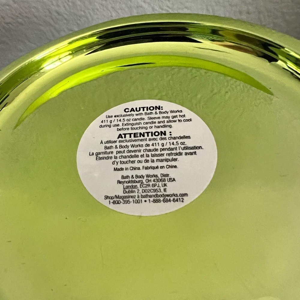 Bath and Bodyworks Elegant Green 3-wick Candle Holder - Picture 3 of 7